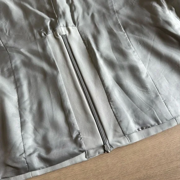 Banana Republic Women's Soft Gray Suit Jacket - Picture 6 of 7